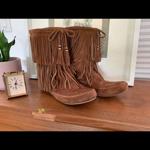 Leather fringe moccasin boot sz 11